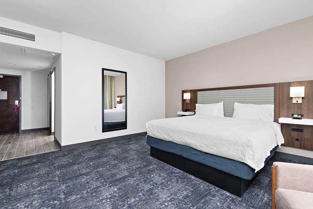 Hampton Inn Kansas City - Downtown Financial District Номер фото