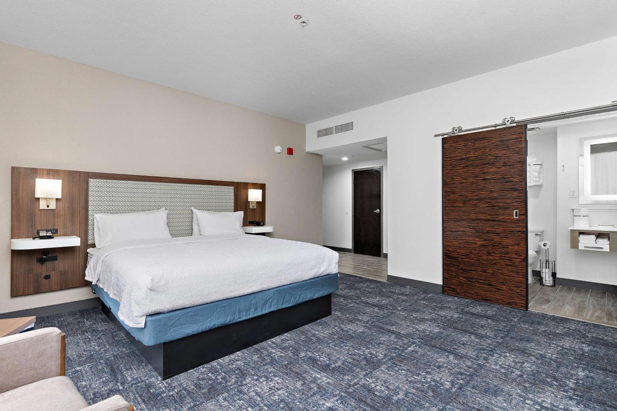 Hampton Inn Kansas City - Downtown Financial District Экстерьер фото