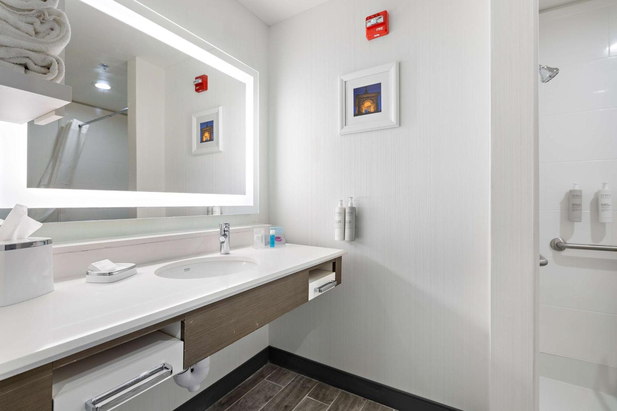 Hampton Inn Kansas City - Downtown Financial District Экстерьер фото