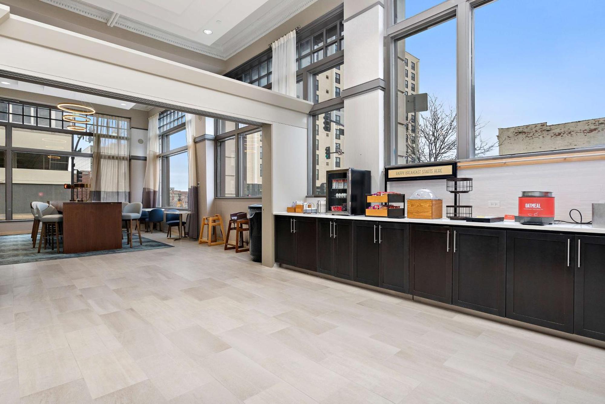 Hampton Inn Kansas City - Downtown Financial District Экстерьер фото