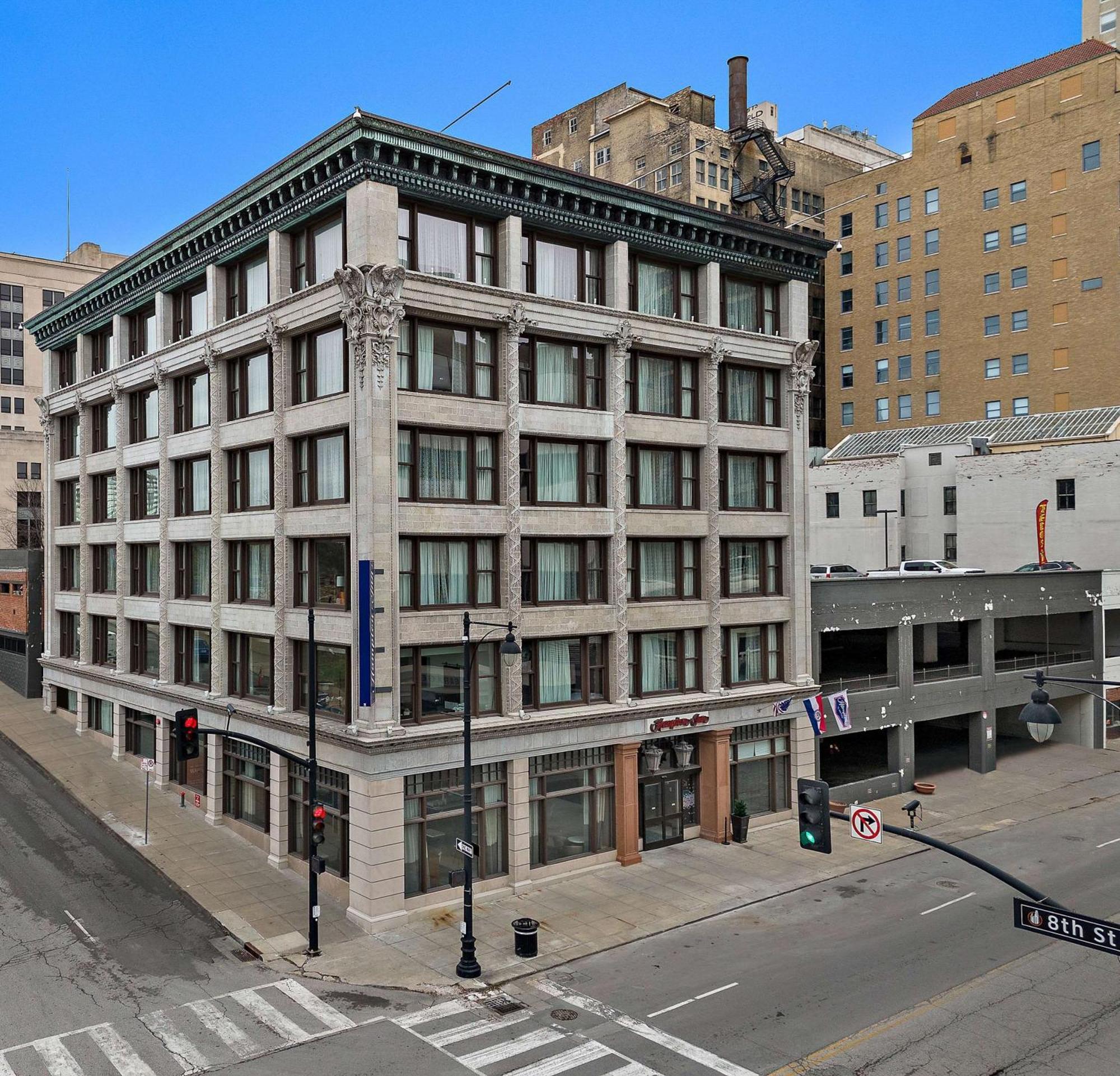 Hampton Inn Kansas City - Downtown Financial District Экстерьер фото